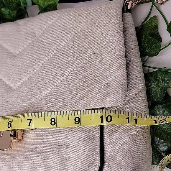 A New Day. Quilted Purse. EUC - Picture 12 of 14